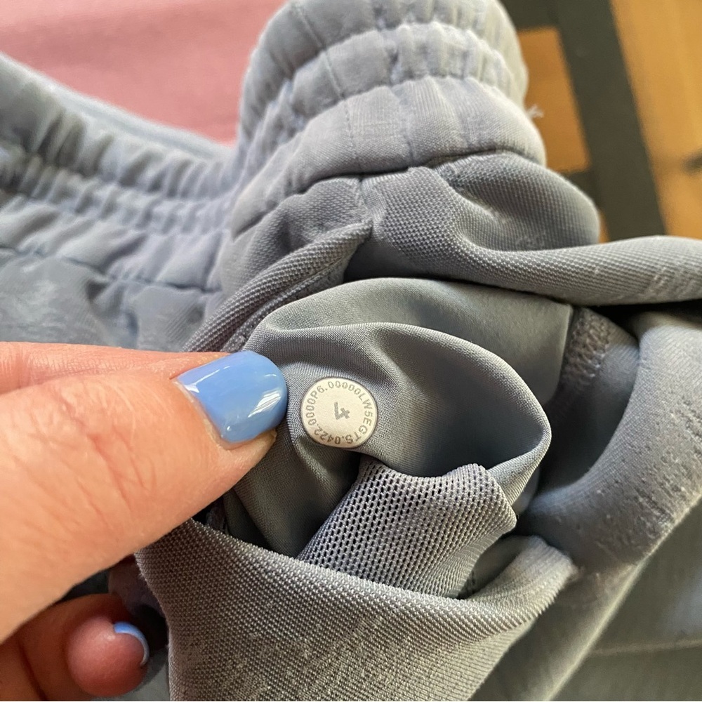 Lululemon Softstreme High-Rise Wide Leg Full Length Pant 4 - Picture 10 of 16